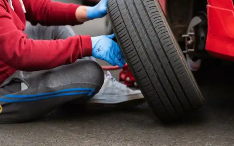 How to change Busted tyre